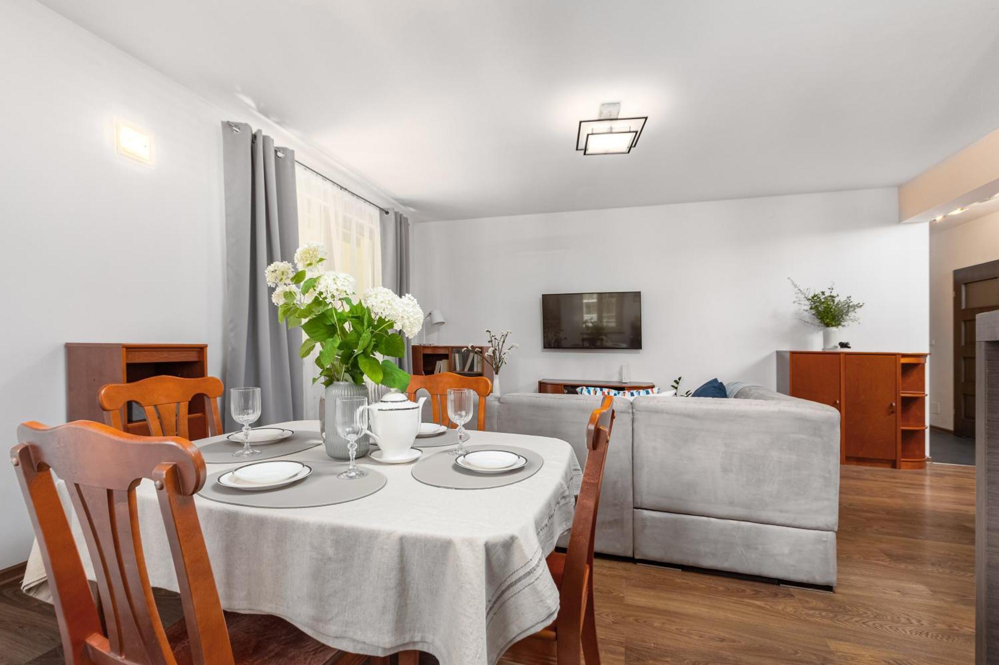 Apartament Mokotow -Basen- 바르샤바 외부 사진